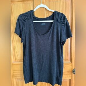 Columbia Black Ruched Shoulder Short Sleeve Tee Sz M